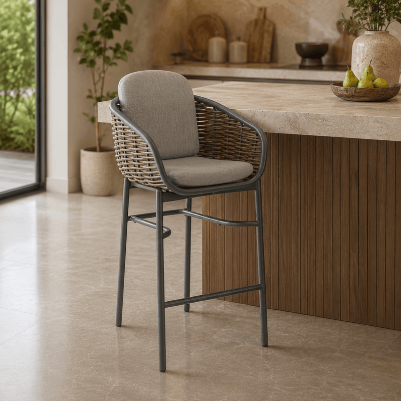 High Chairs Hover